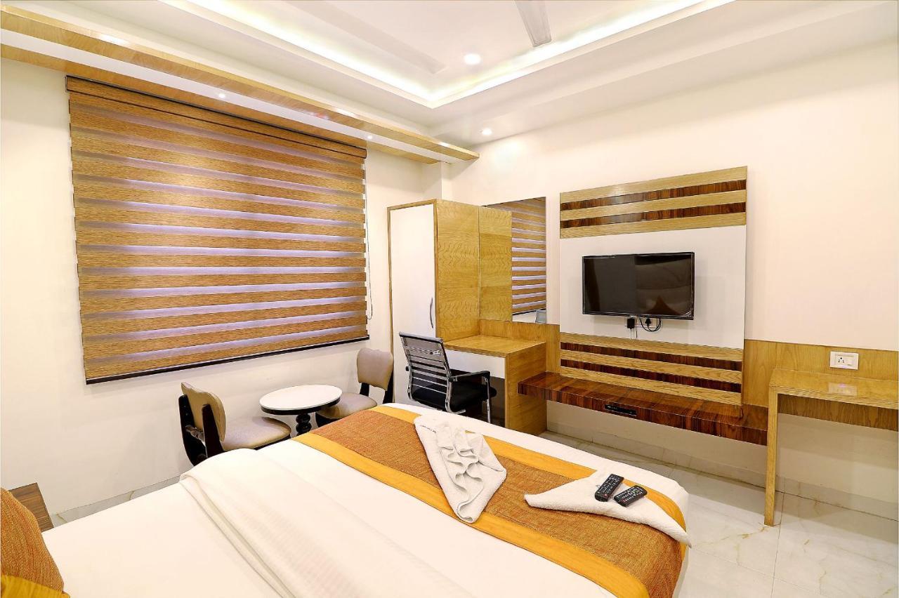 Hotel York Legacy -3 Minutes Walk From New Delhi Railway Station 'The 5 Star Ambience' Newly Built Ngoại thất bức ảnh